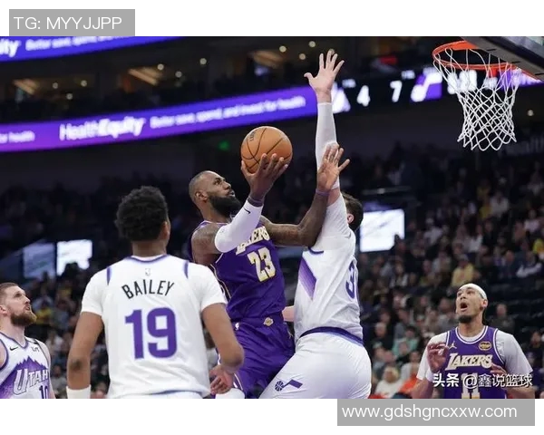 无敌!东契奇开挂狂轰45+11+15!关键助攻+罚球,詹姆斯杀死比赛 无敌!东契奇开挂狂轰45+11+15!关键助攻+罚球,詹姆斯杀死比赛