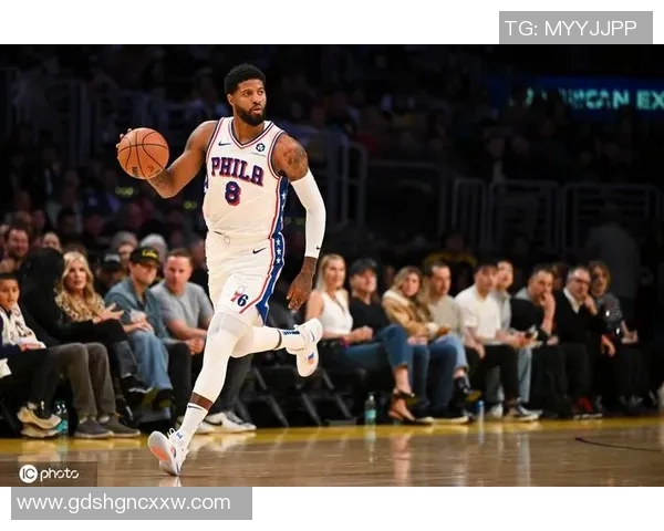 奋力追赶！76人1分25秒内外开花打出9-0攻击波 追到个位数分差