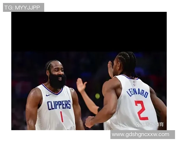 快船配角熬出头了！祖巴茨+柯林斯统治级表现，替补还有3支点！